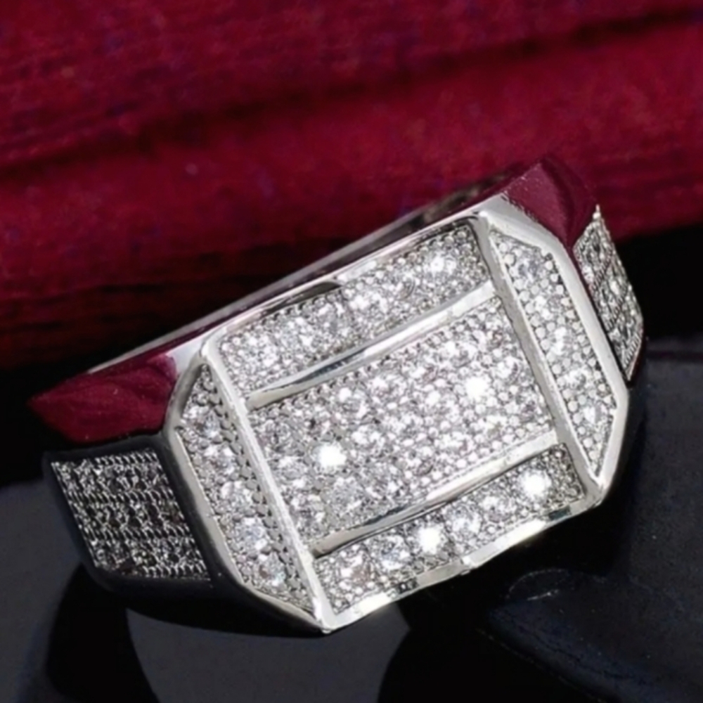 Classic Men's Ring with Geometric Design and Diamond Accents Sz 11